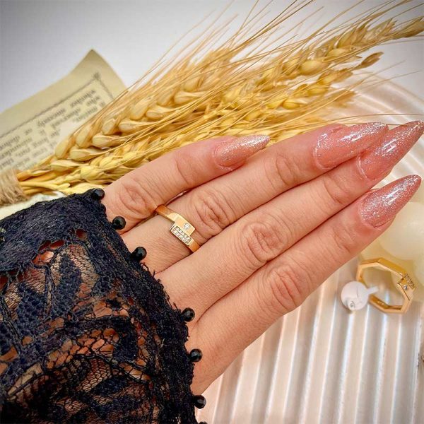 انگشتر مینیمال نگین‌دار ژوپینگ
